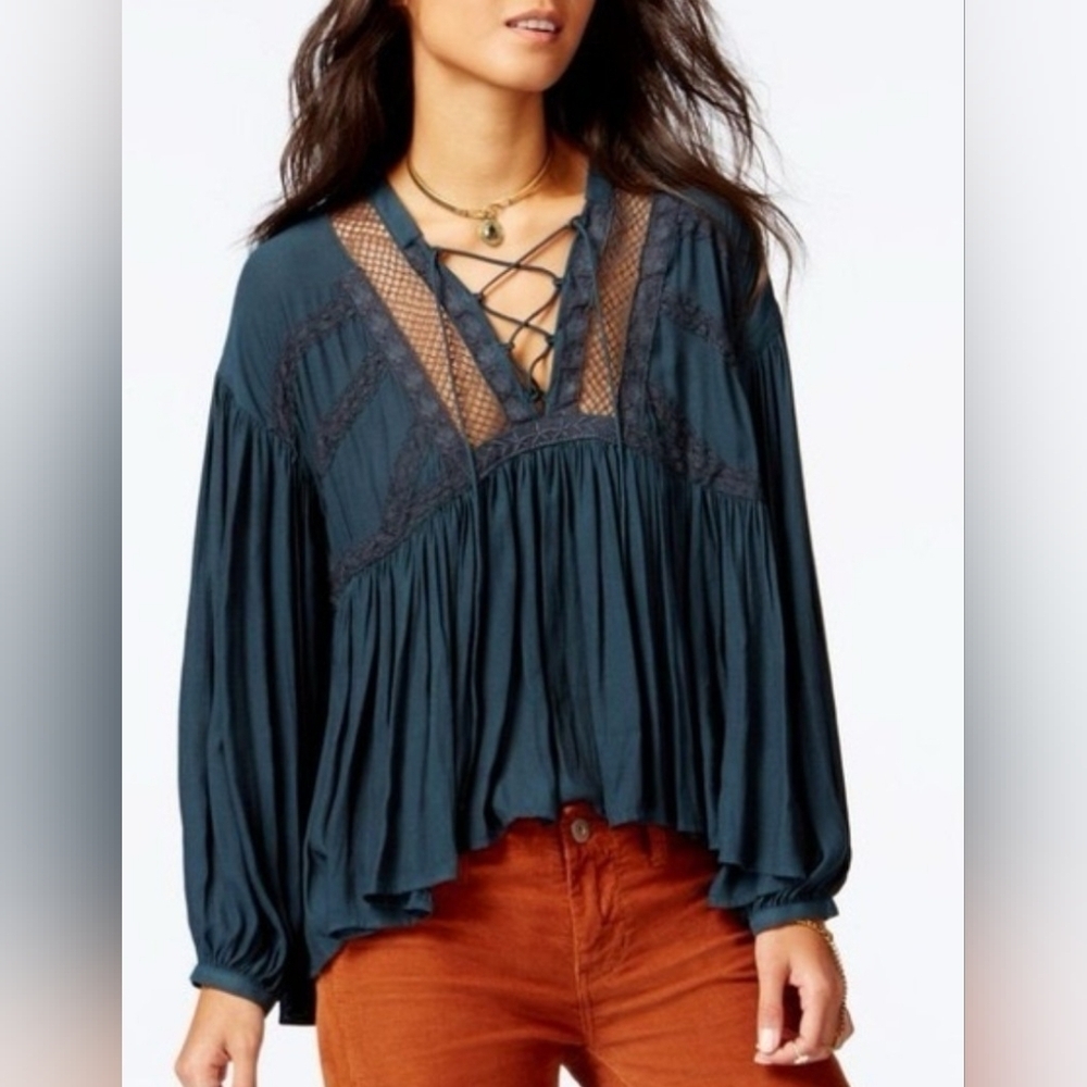 Free People Black Lace-Up Dont Let Go Peasant Boho Size Small Oversized PTP 22